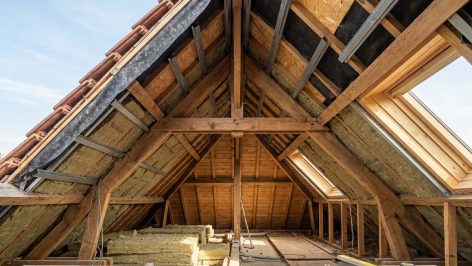 Choisir les meilleurs matériaux pour l'isolation phonique de toiture